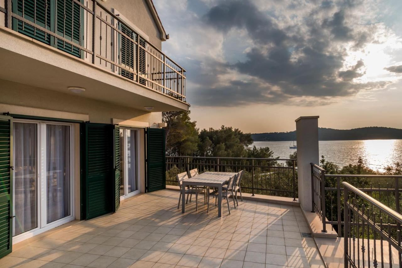 Bijaka Villas&Apartments Милна Экстерьер фото