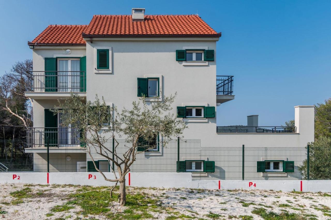 Bijaka Villas&Apartments Милна Экстерьер фото