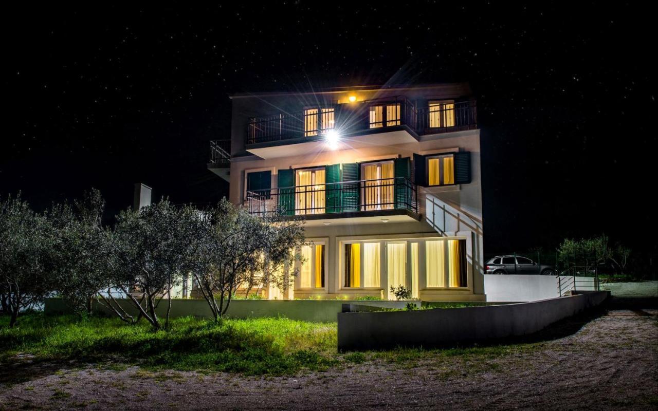 Bijaka Villas&Apartments Милна Экстерьер фото