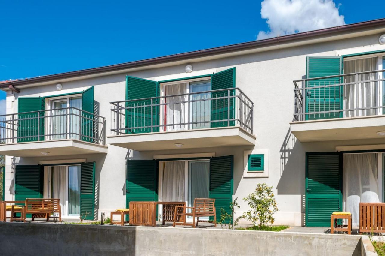 Bijaka Villas&Apartments Милна Экстерьер фото