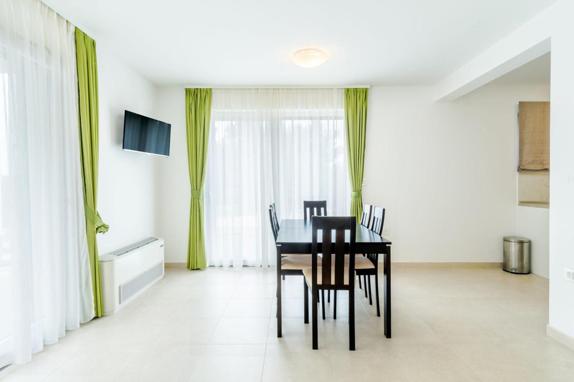 Bijaka Villas&Apartments Милна Экстерьер фото